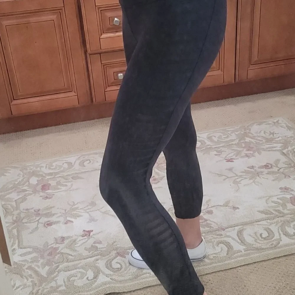 ALO Yoga super sexy